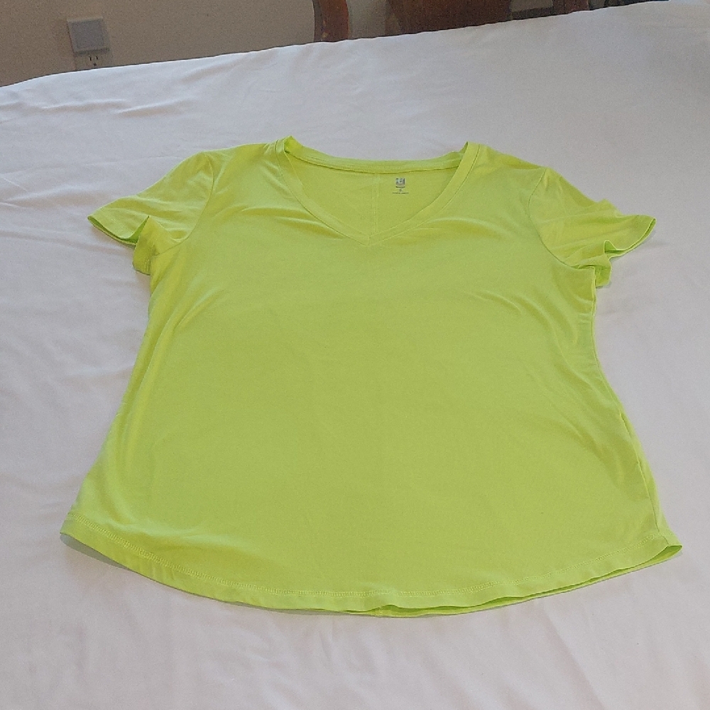 Oeko Tex Women's Lime Green V-Neck Exercize Top.Size Small